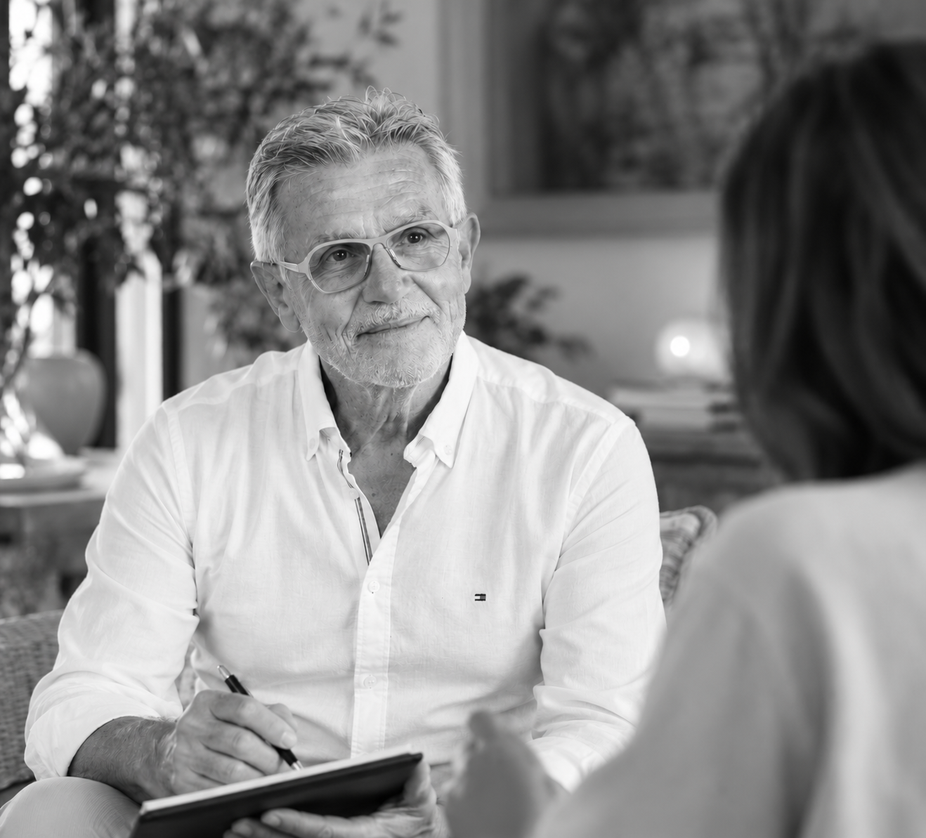 Gérard Bourit en écoute attentive
